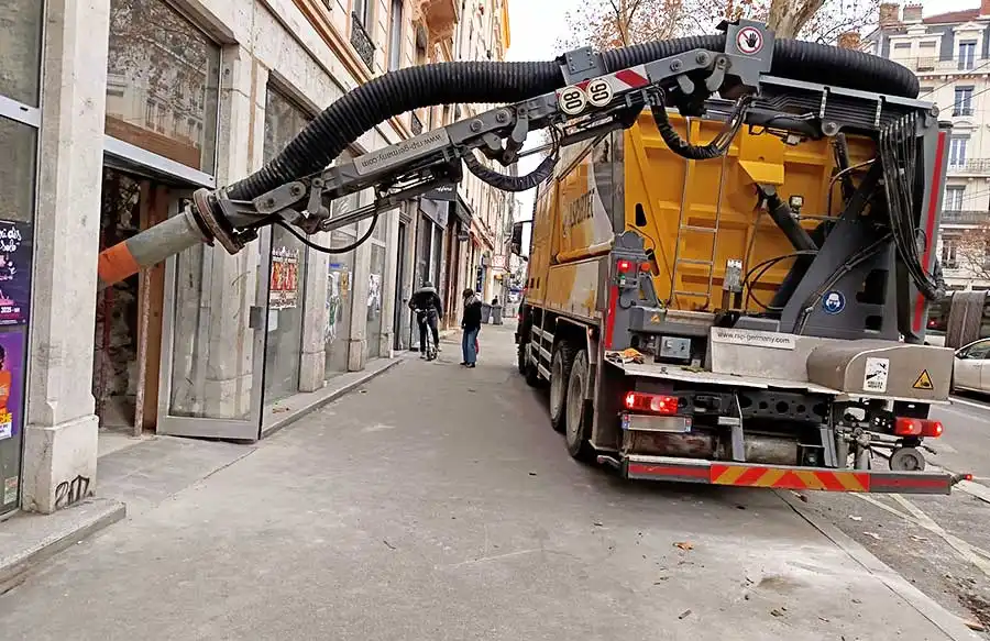 aspiration de cave lyon 69000 par camion aspirateur aspirtec